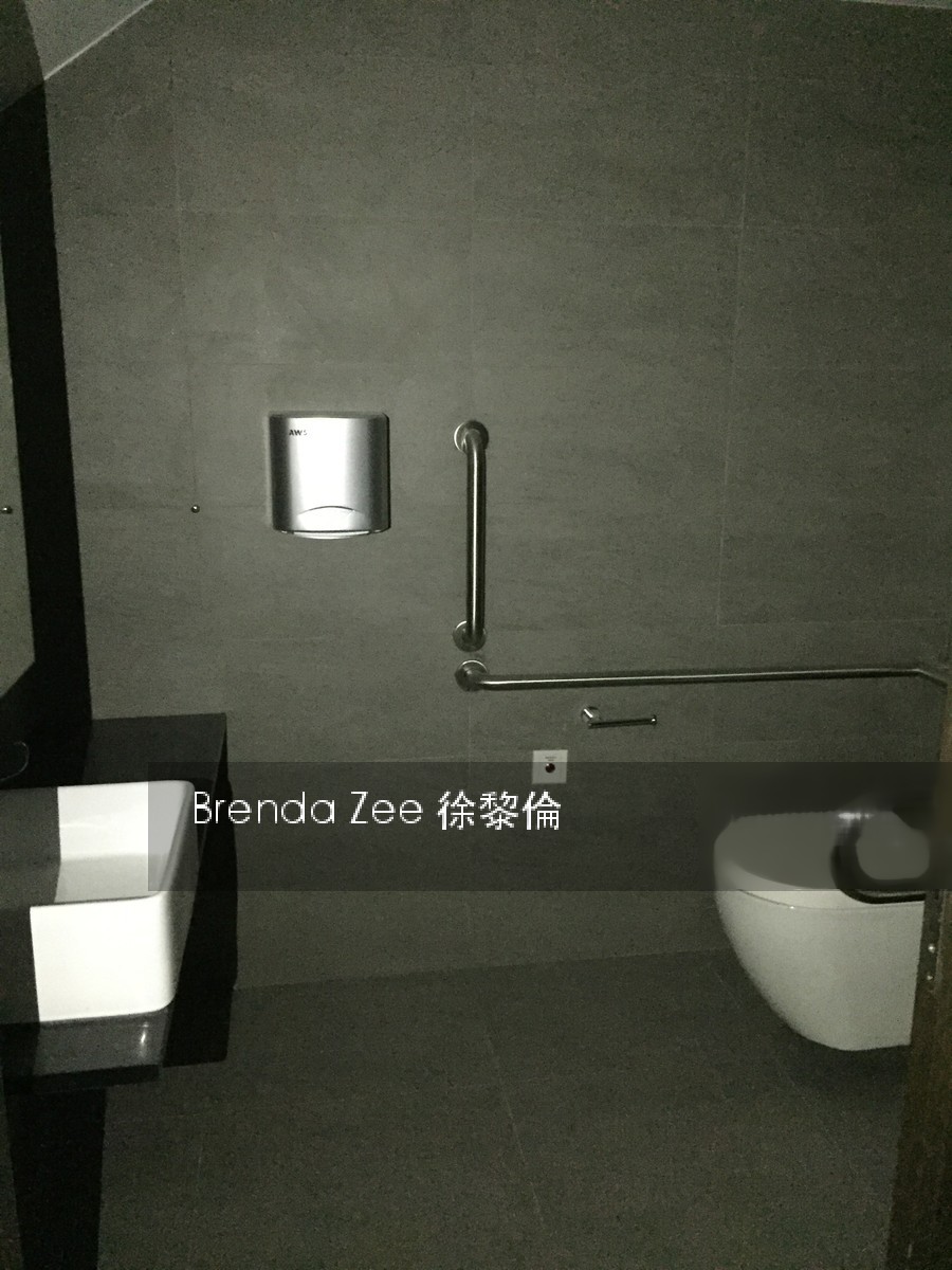 Kap (D21), Retail #179347892